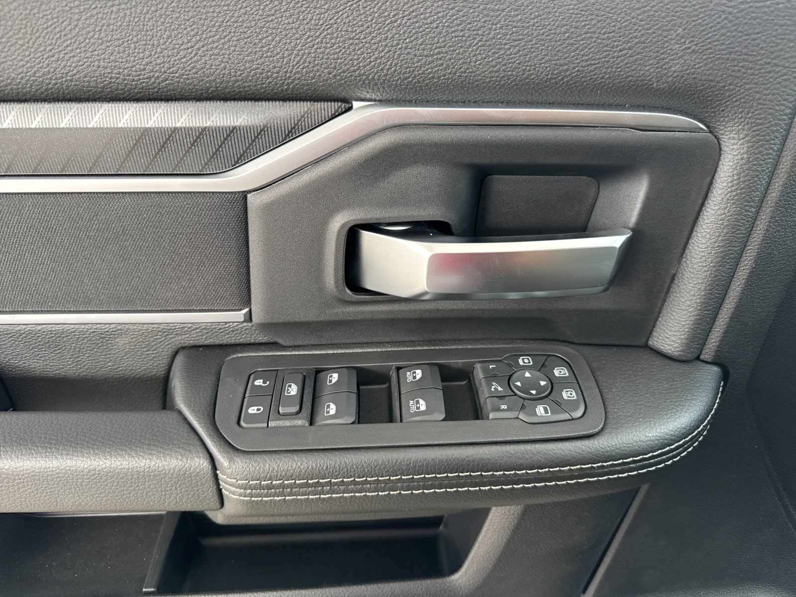 2026 RAM 2500 Big Horn - Photo 11