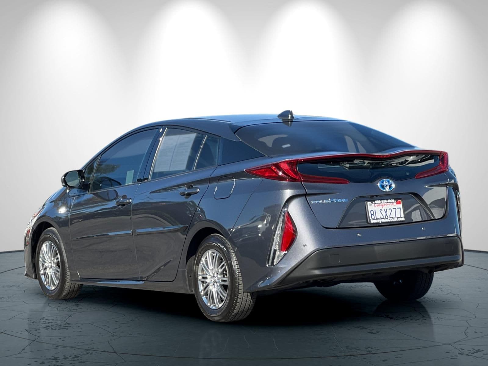 2019 Toyota Prius Prime Advanced photo 5