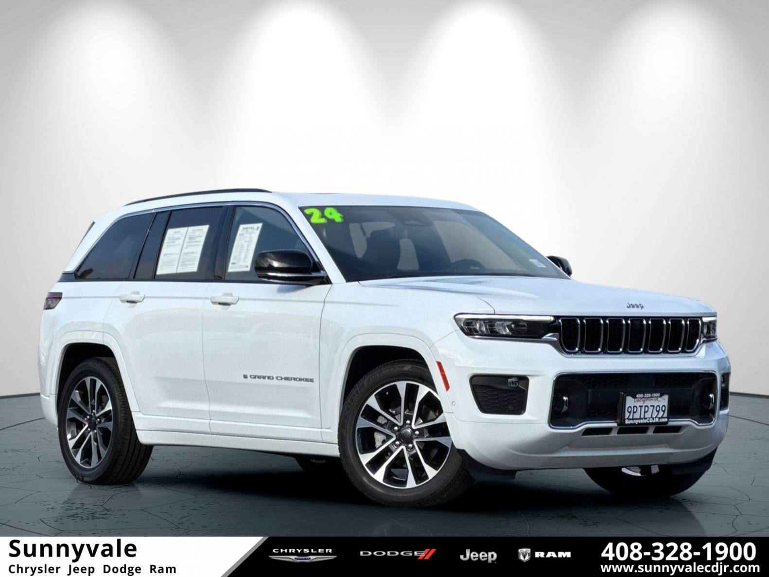 2024 Jeep Grand Cherokee Overland's photo