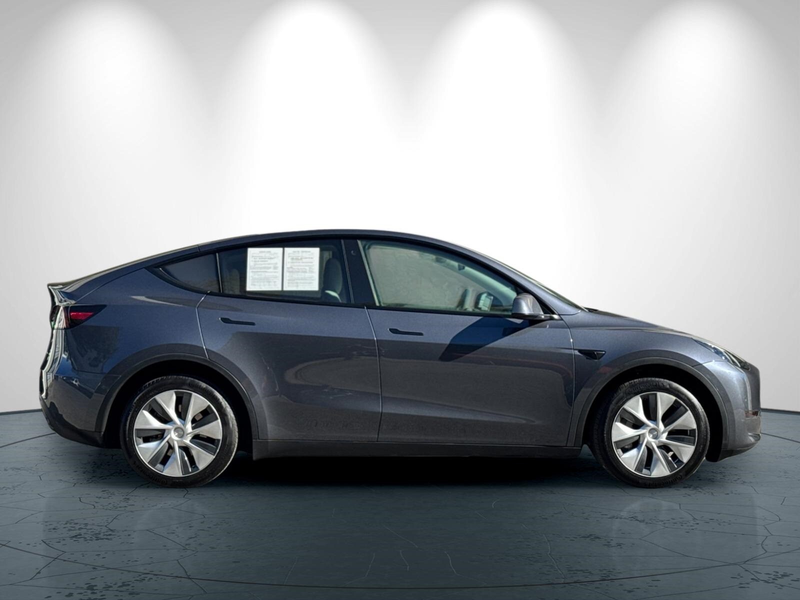 2023 Tesla Model Y Long Range photo 3