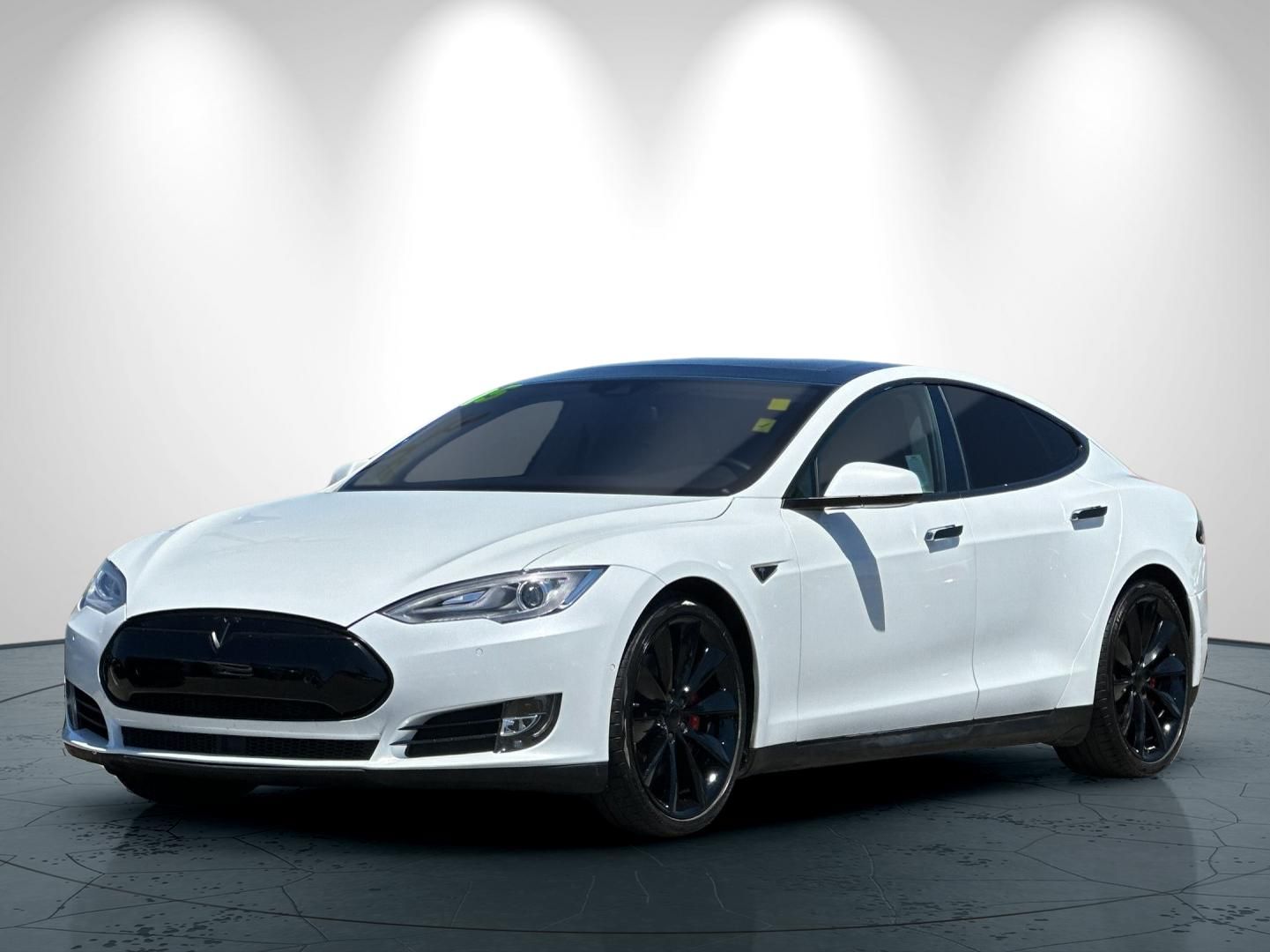 2015 Tesla Model S 90D photo 3