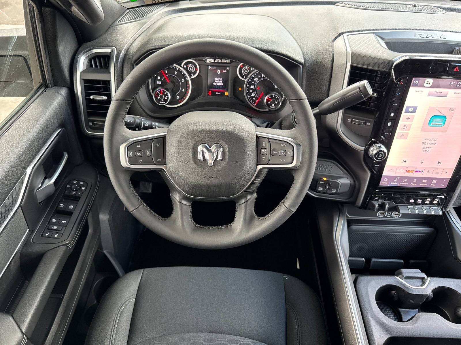 2026 RAM 2500 Big Horn - Photo 14