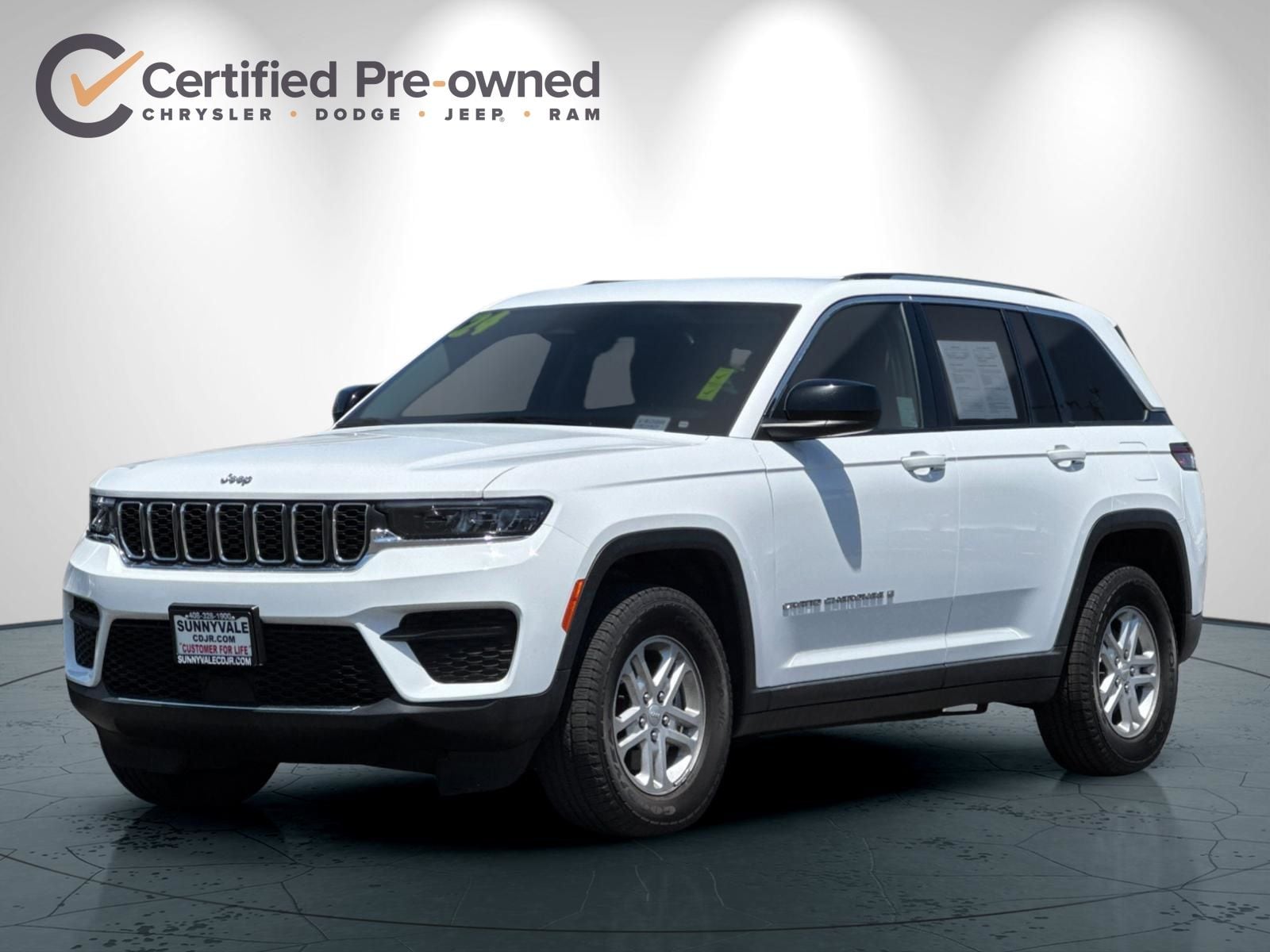 2024 Jeep Grand Cherokee Laredo photo 3