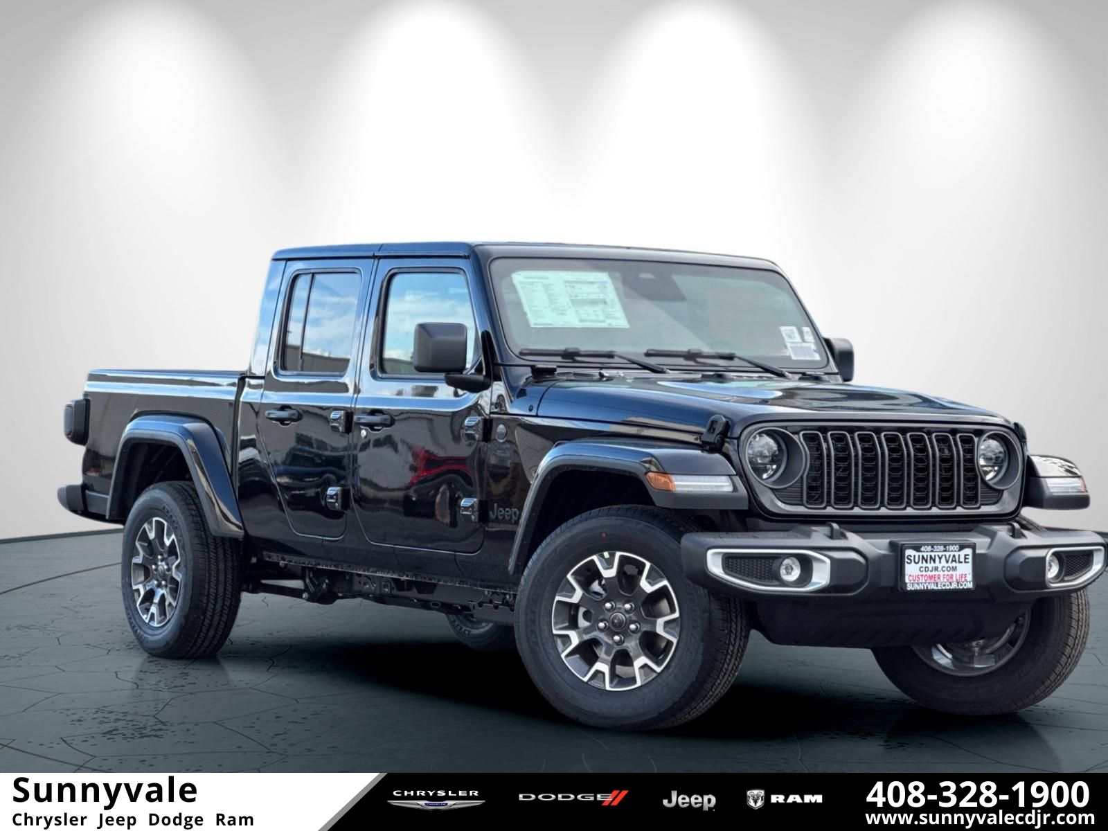 2026 Jeep Gladiator Sahara Auto's photo