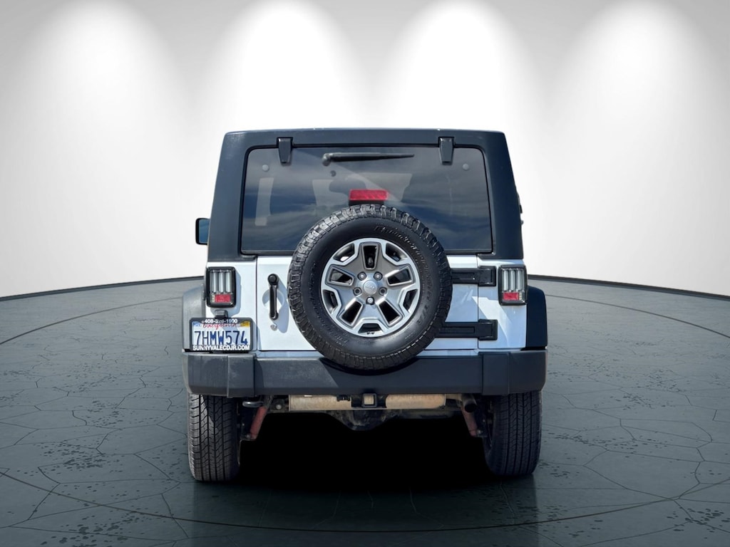 Used 2015 Jeep Wrangler Unlimited Rubicon SUV