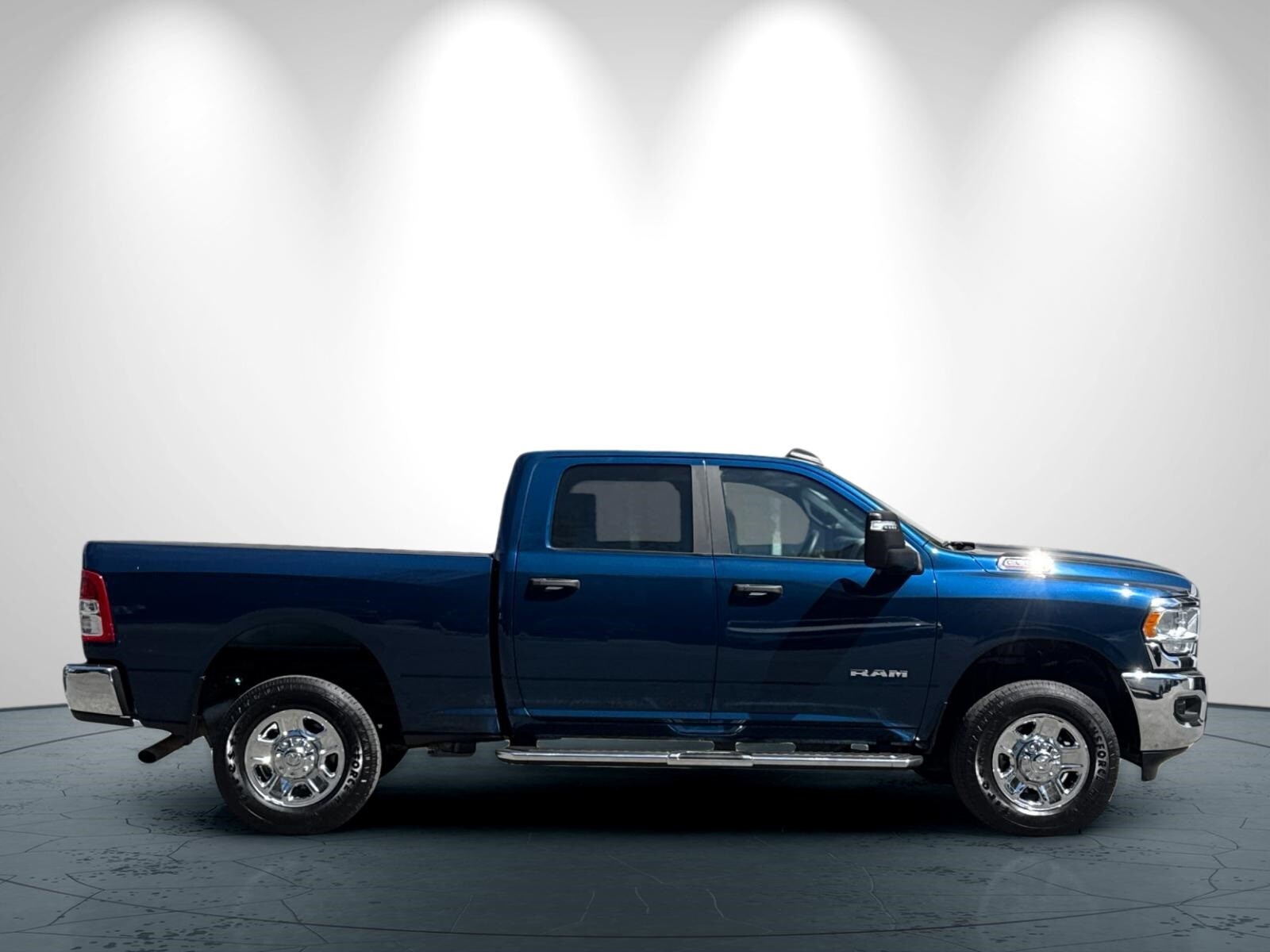 2024 Ram 2500 Big Horn photo 3