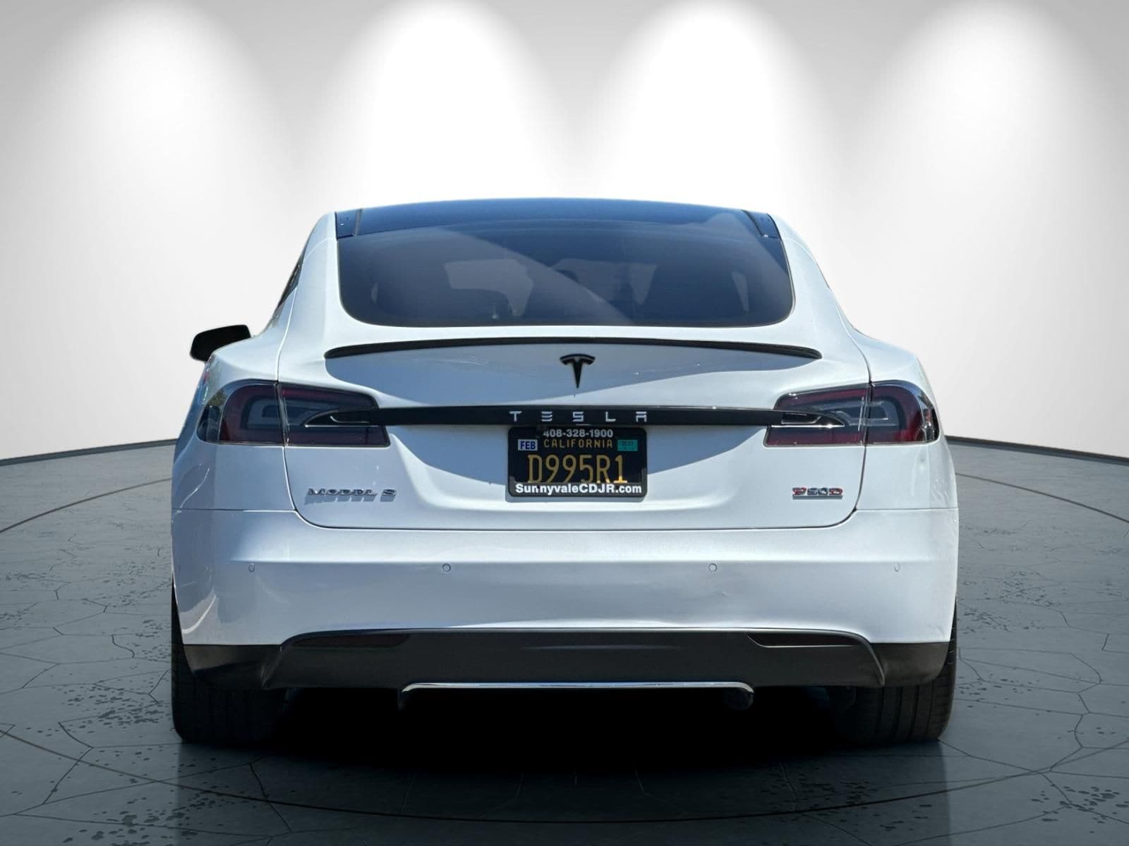 2015 Tesla Model S 90D photo 4