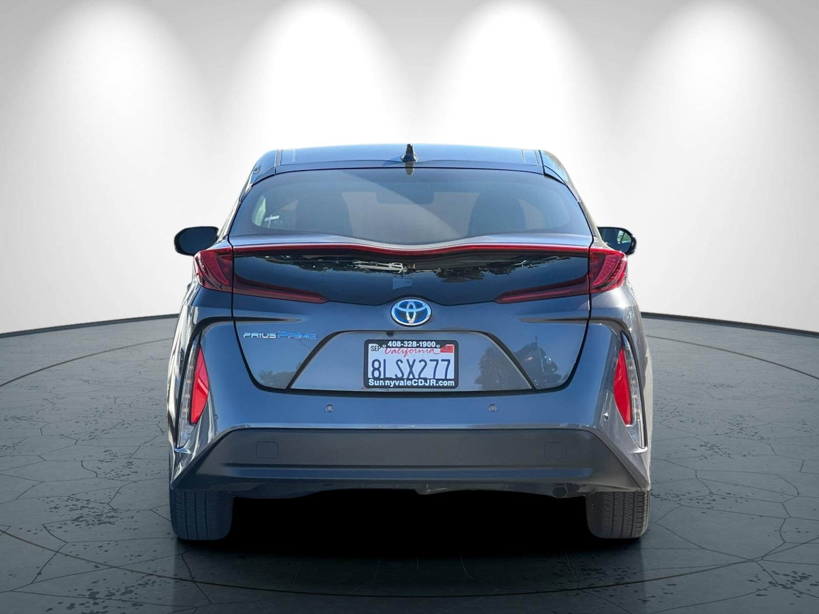 2019 Toyota Prius Prime Advanced photo 4