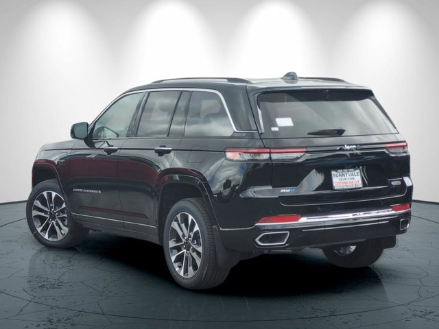 2023 Jeep Cherokee 4xe Overland photo 3