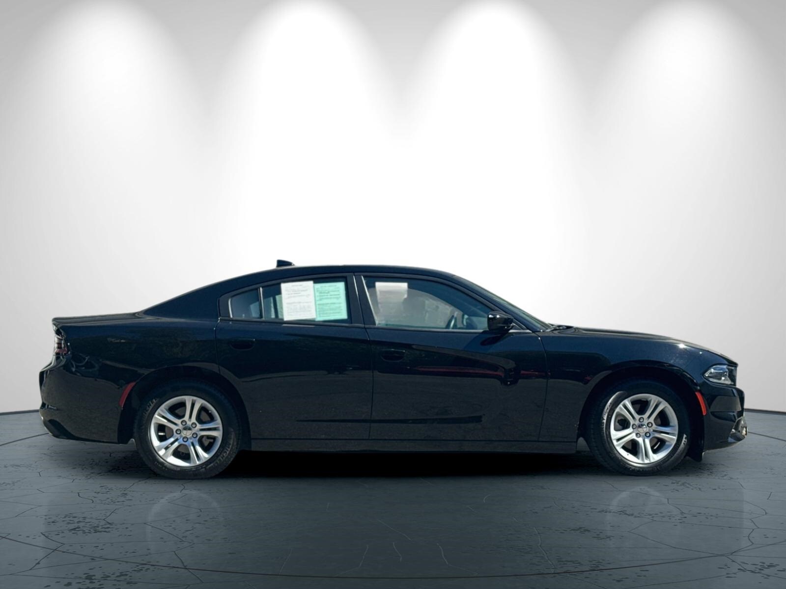 2023 Dodge Charger SXT photo 3
