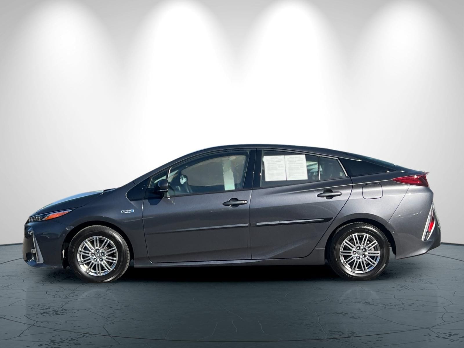 2019 Toyota Prius Prime Advanced photo 6