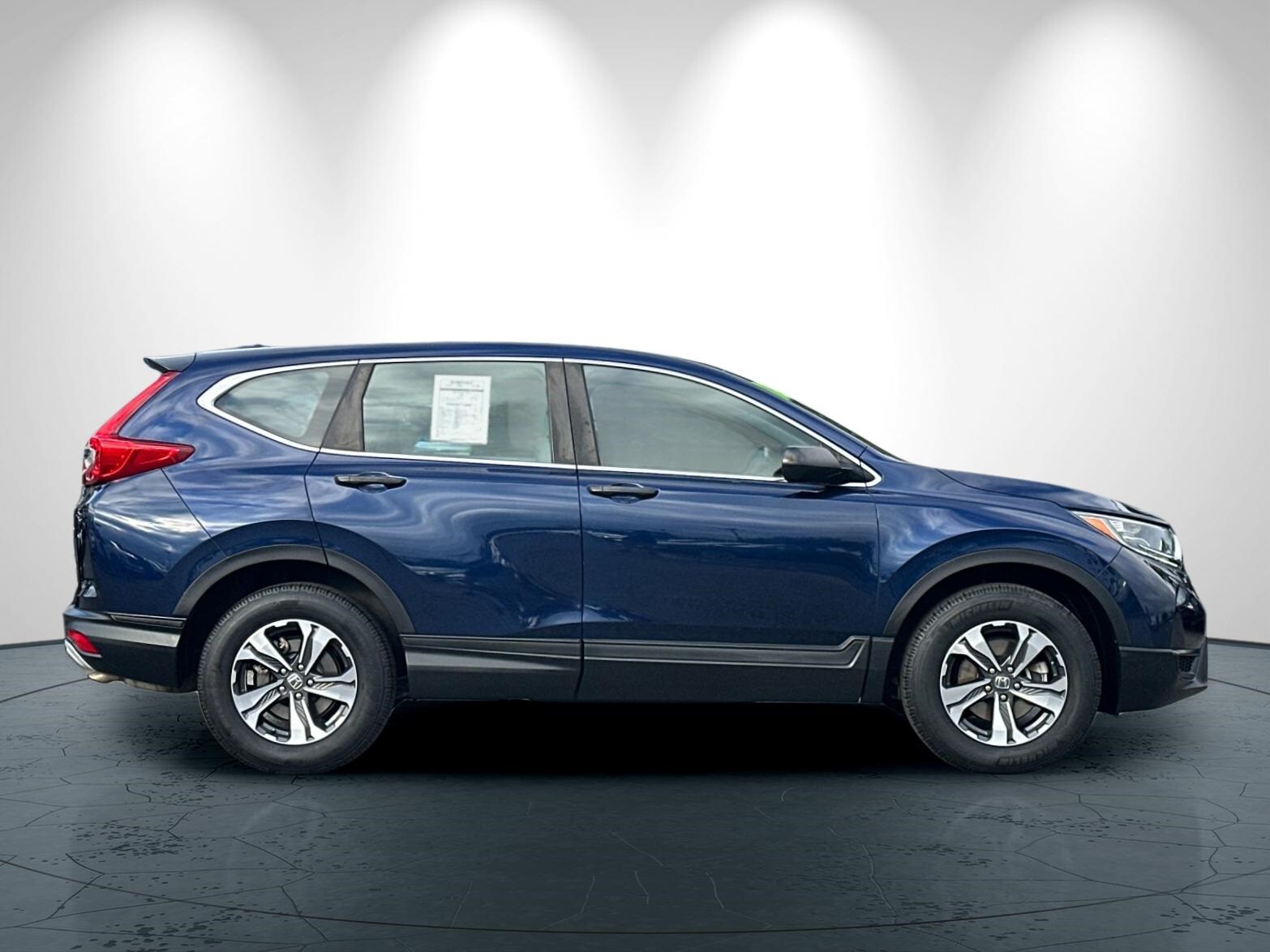 2018 Honda CR-V LX photo 3