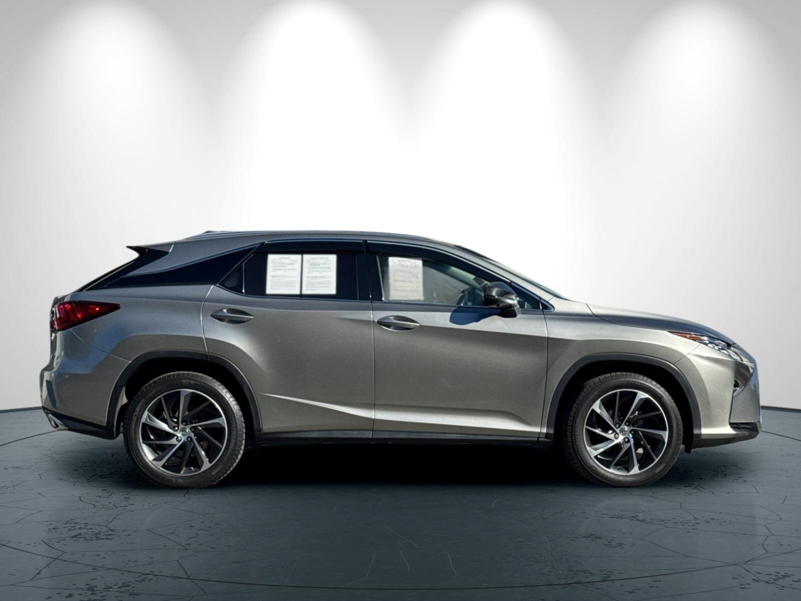 2017 Lexus RX 350 photo 2