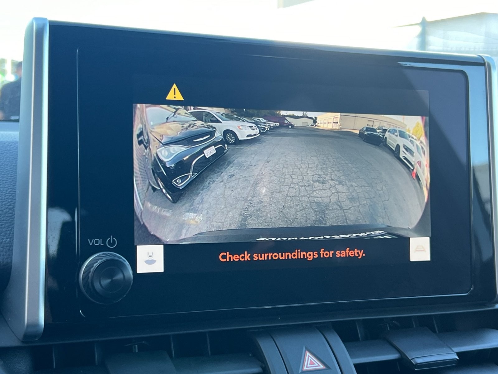 2023 Toyota RAV4 LE - Photo 19