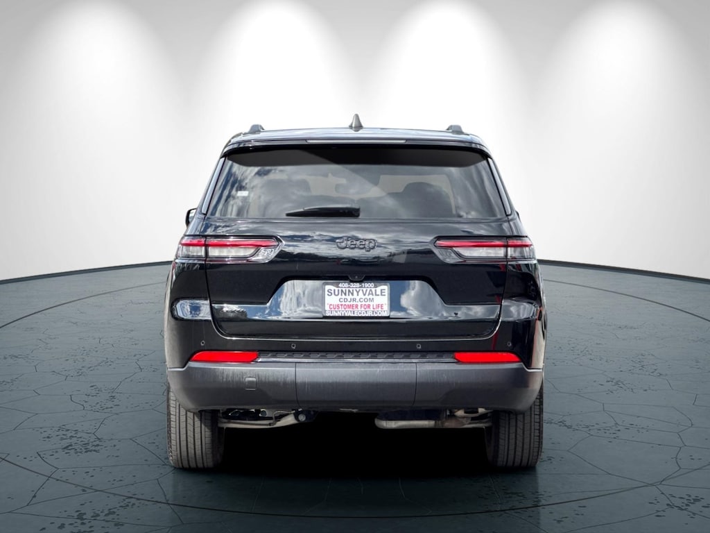 Used 2024 Jeep Grand Cherokee L Altitude SUV