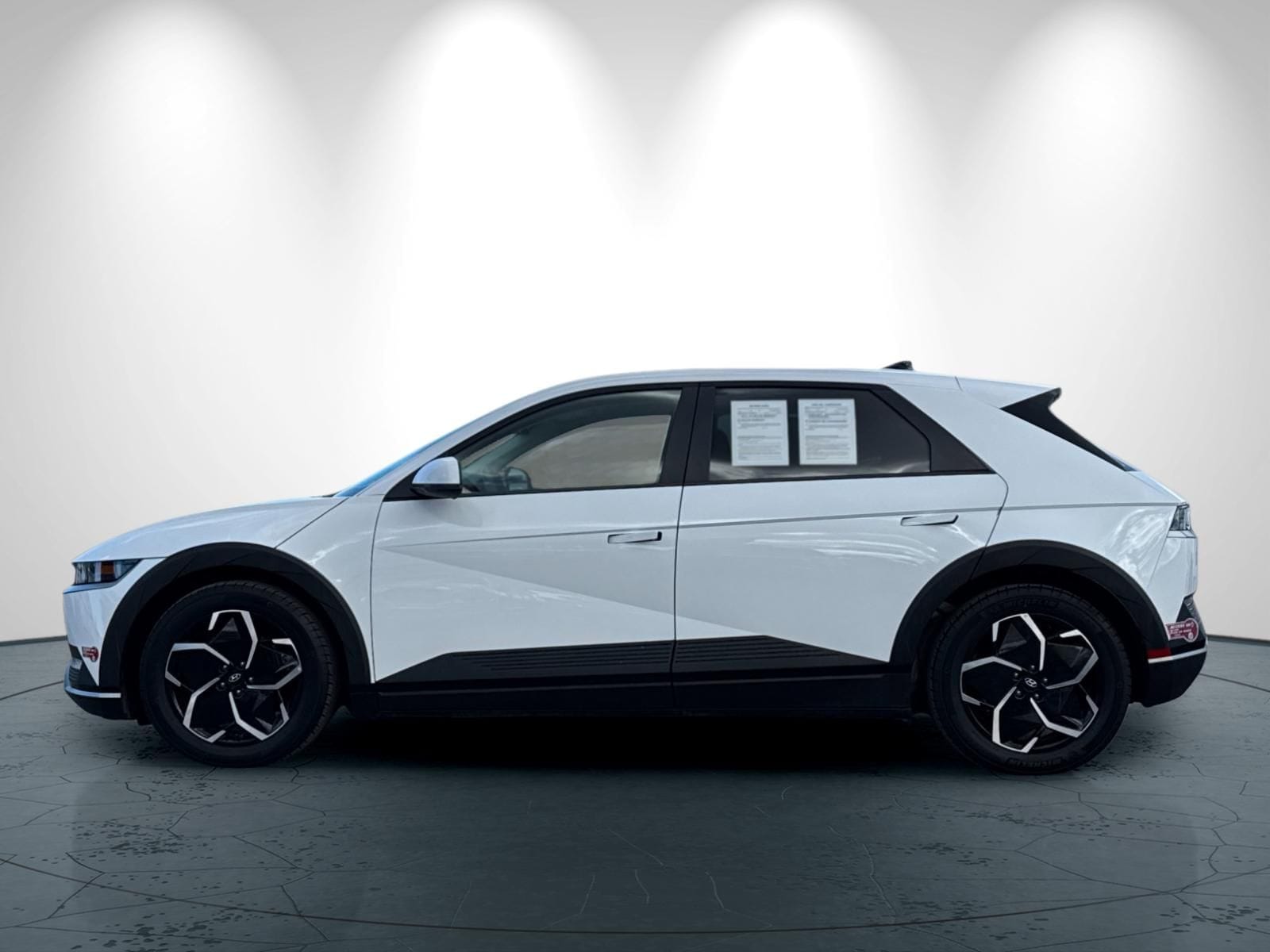 2024 Hyundai IONIQ 5 SEL photo 6