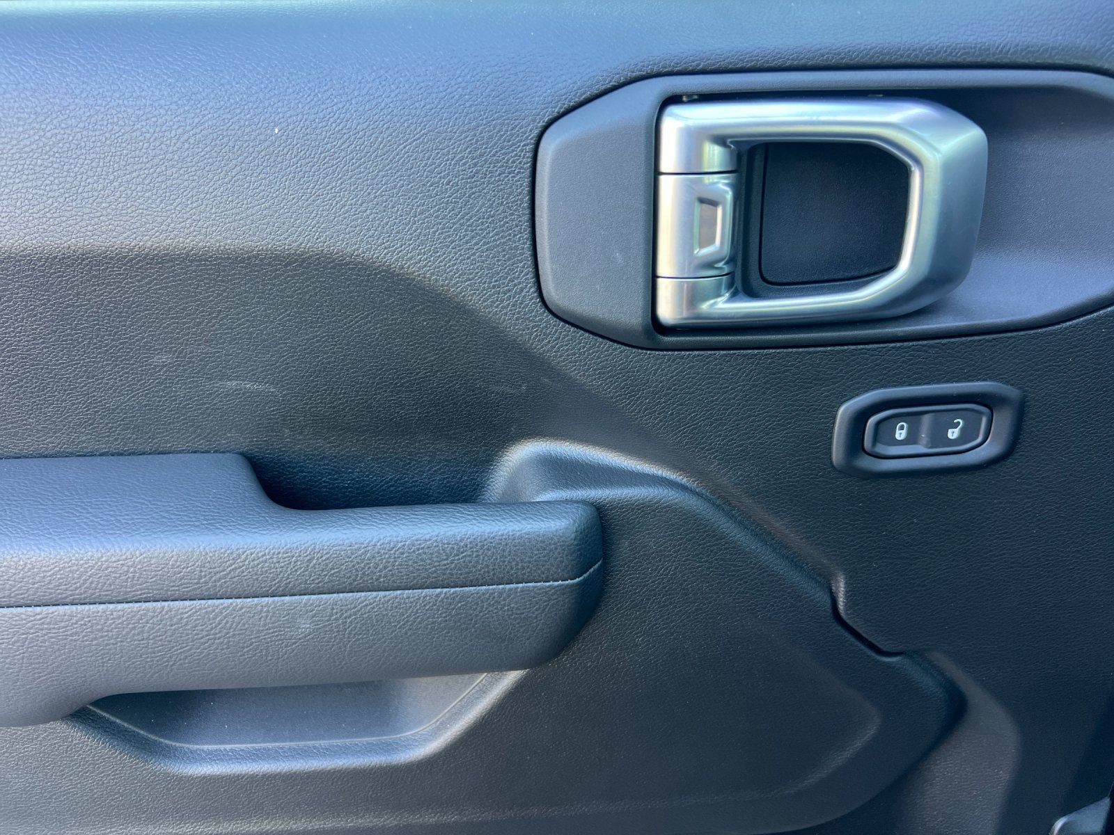 2026 Jeep Wrangler 2-Door Sport - Photo 11