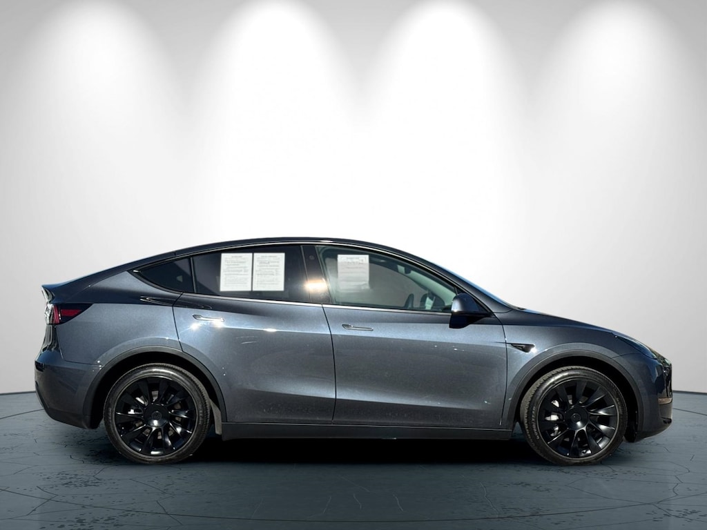 Used 2023 Tesla Model Y Long Range SUV