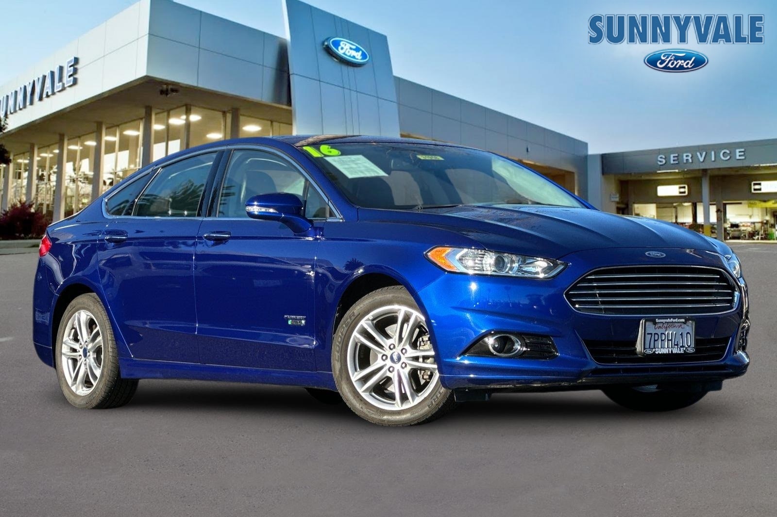 2016 Ford Fusion Energi Titanium's photo