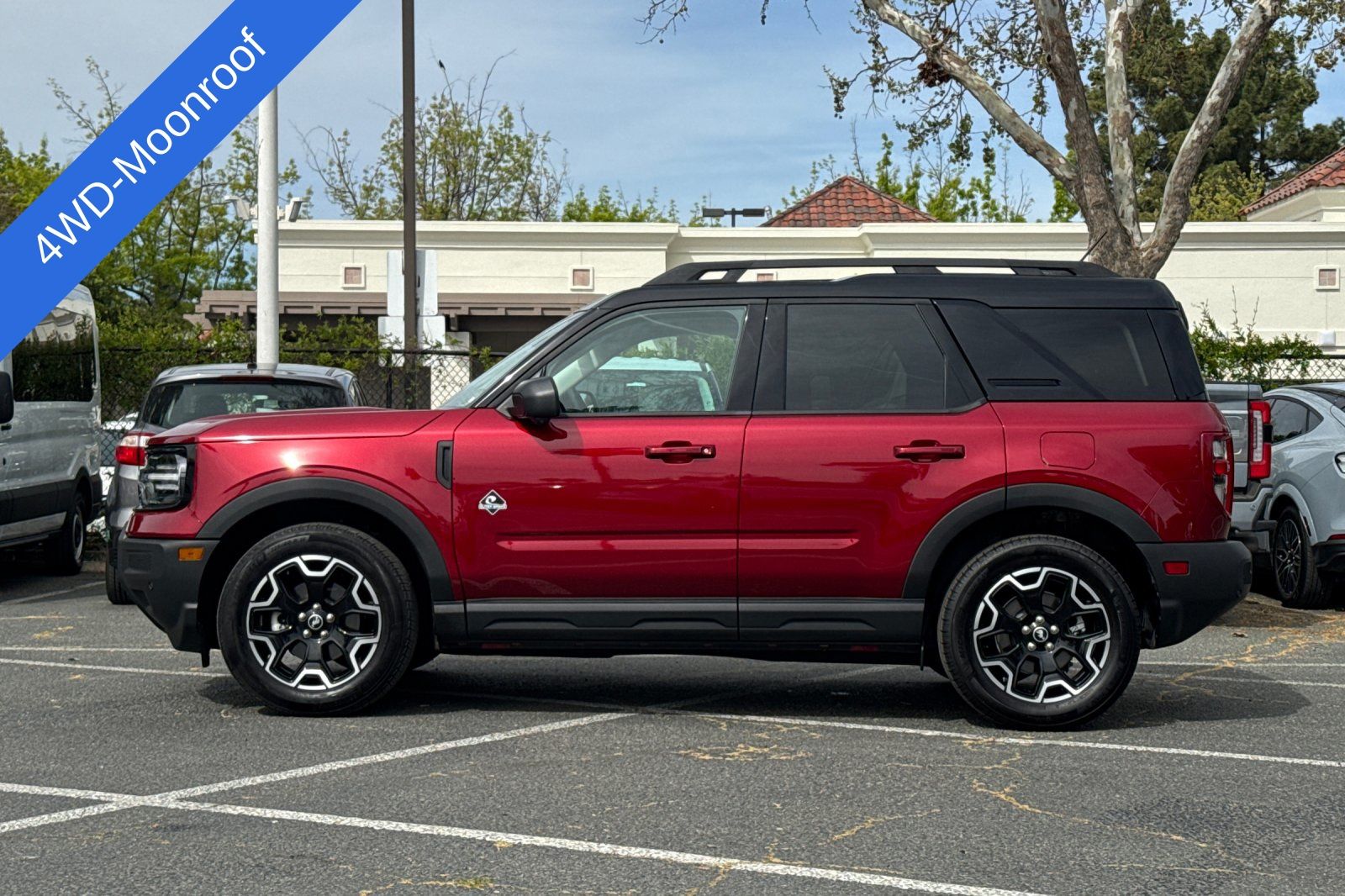 2025 Ford Bronco Sport Outer Banks photo 3