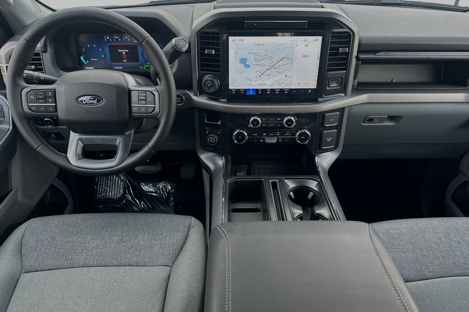 2025 Ford F-150 XLT - Photo 12