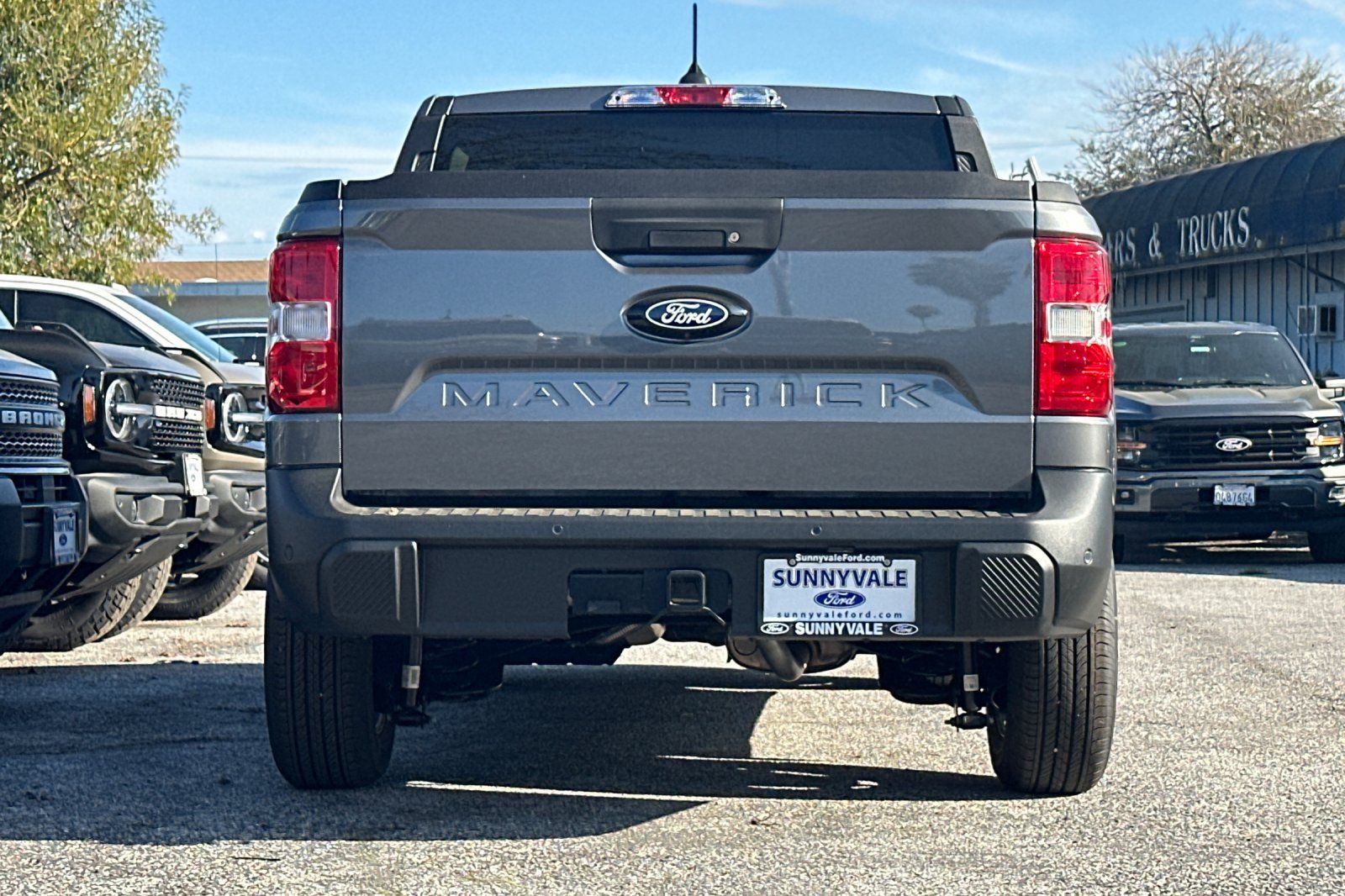 View vehicle photo 6