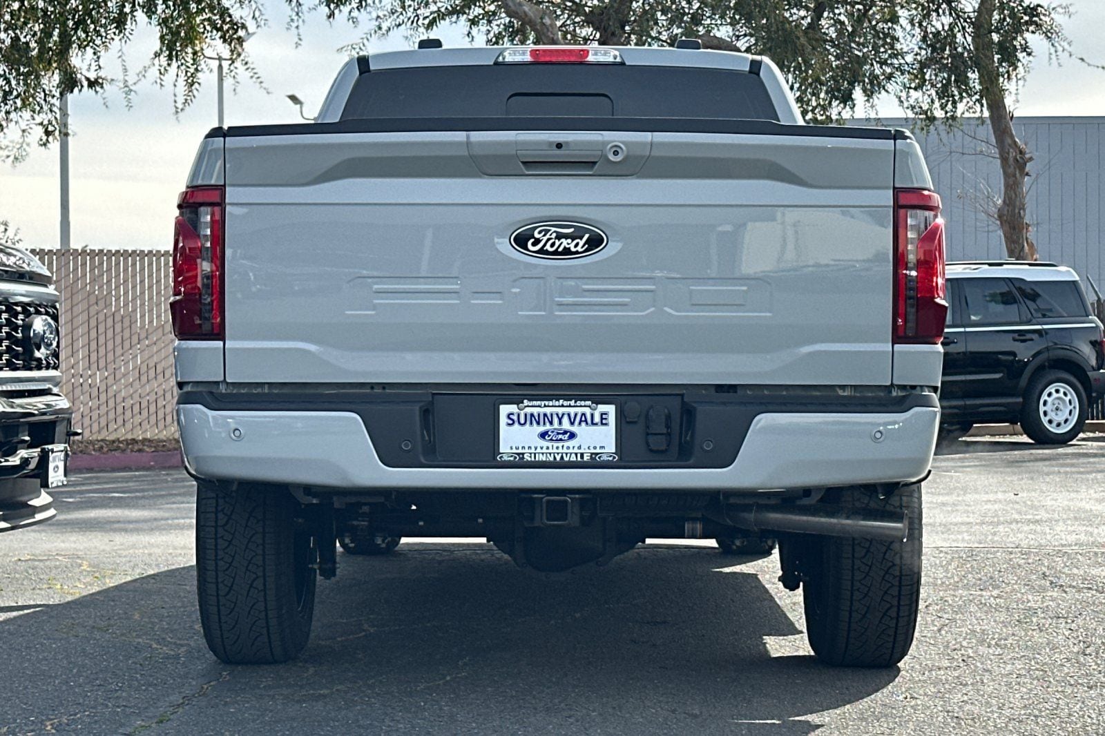 View vehicle photo 6