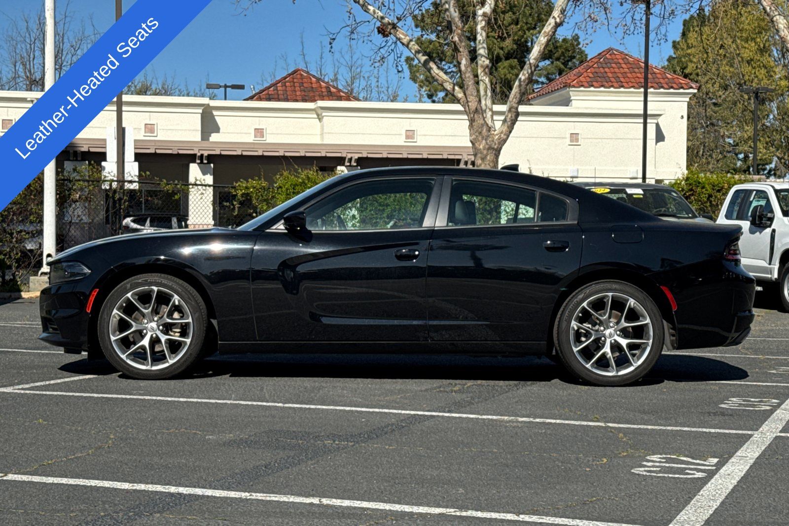 2022 Dodge Charger SXT photo 6