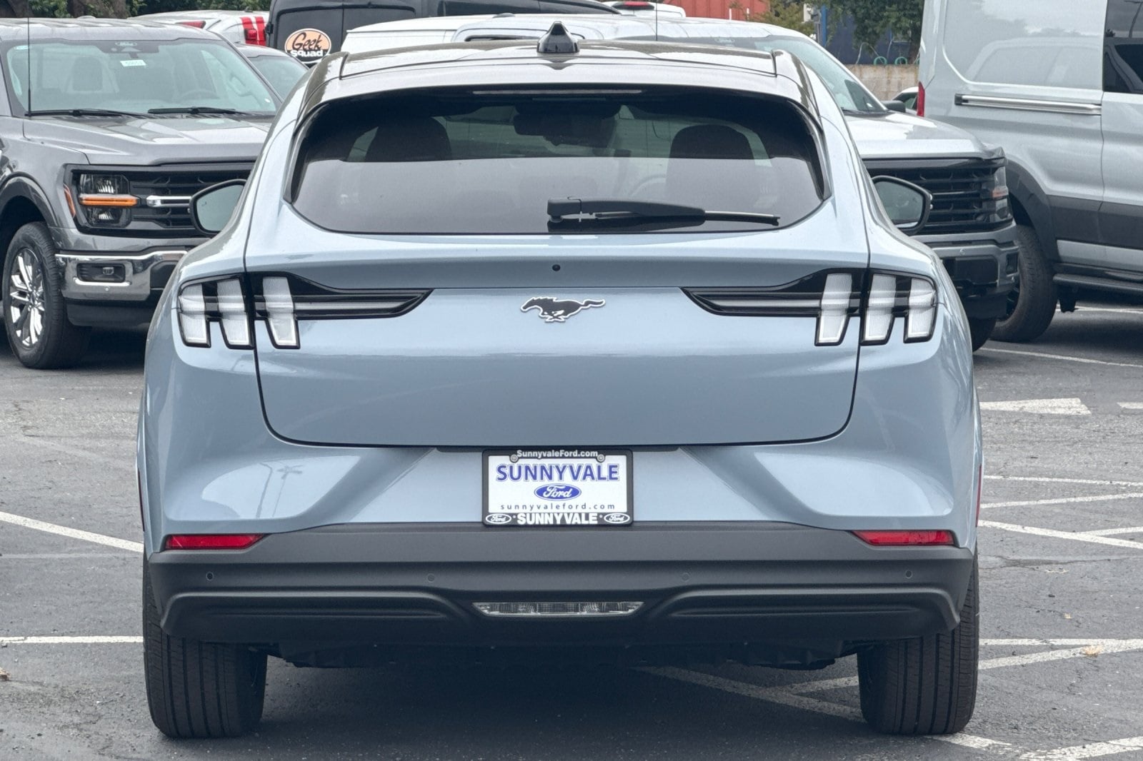 2025 Ford Mustang Mach-E Premium photo 5