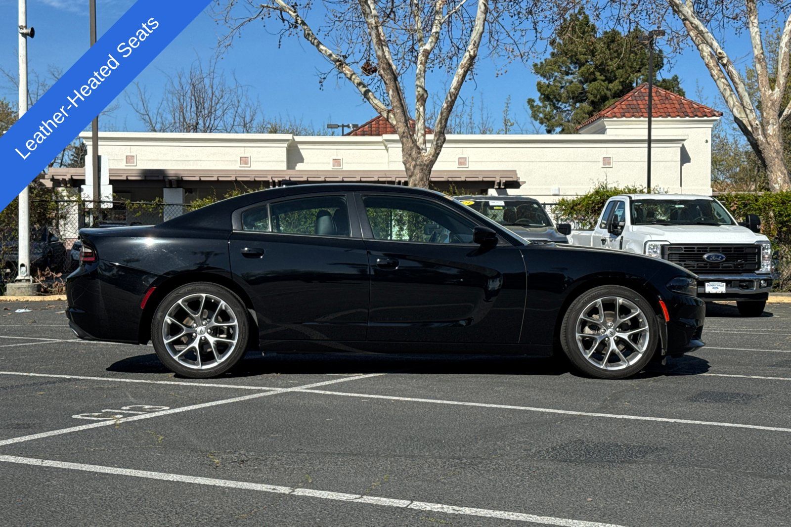 2022 Dodge Charger SXT photo 2