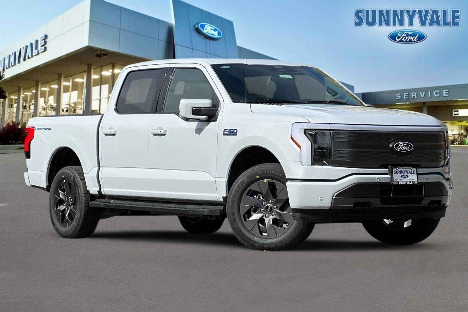 2025 Ford F-150 Lightning Lariat's photo