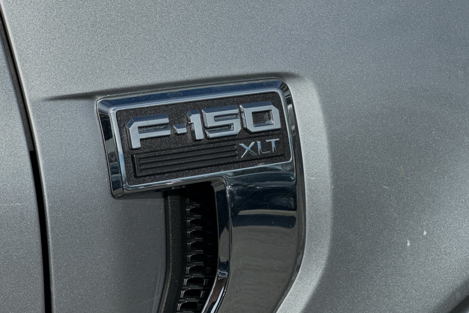 2025 Ford F-150 XLT - Photo 8