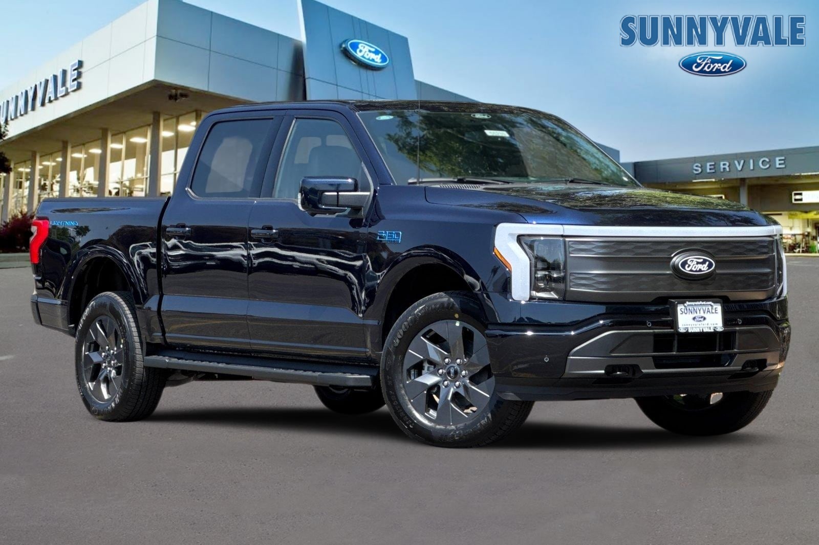 2025 Ford F-150 Lightning Lariat's photo
