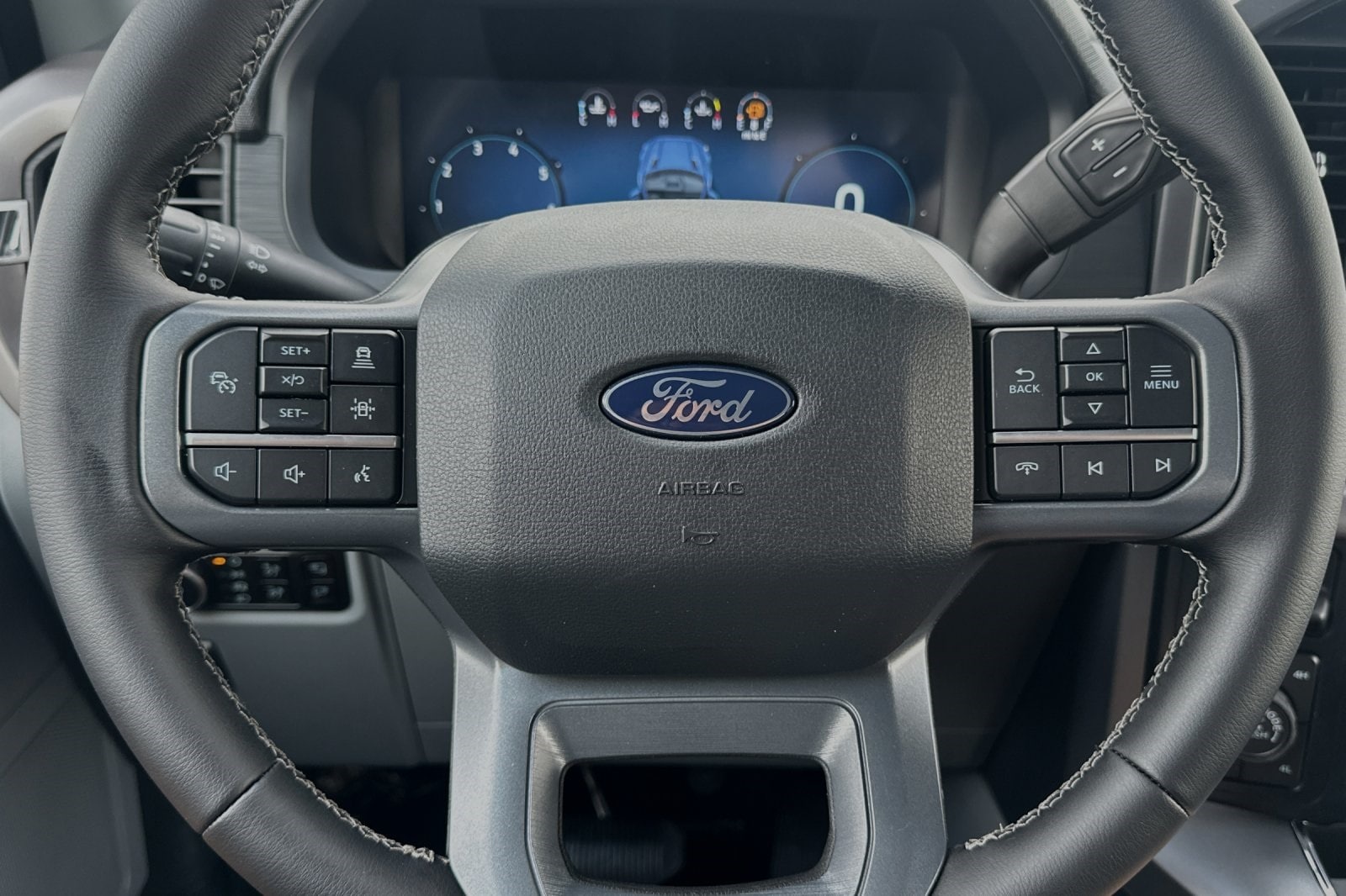 2025 Ford F-150 XLT - Photo 22