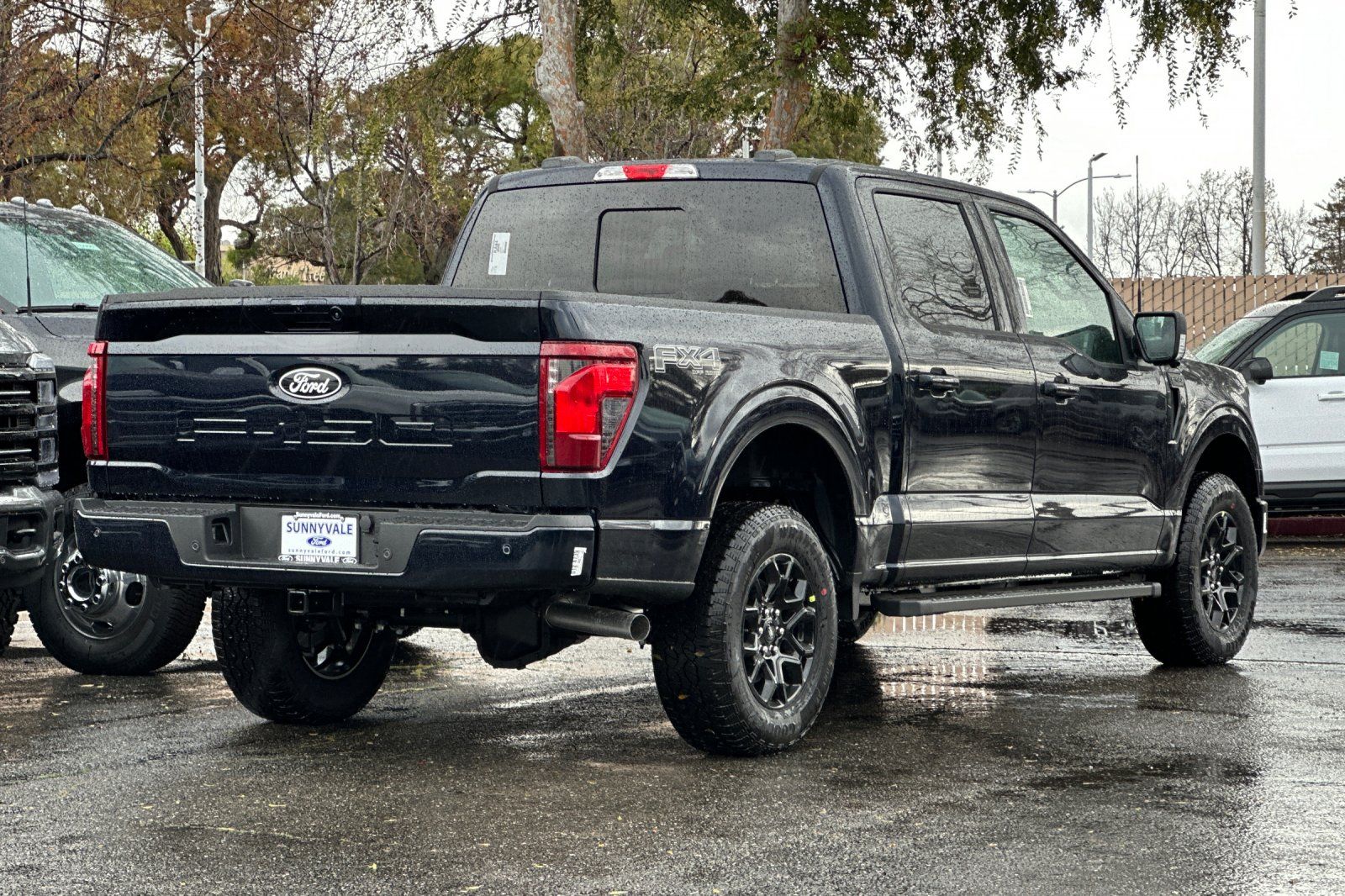 View vehicle photo 5