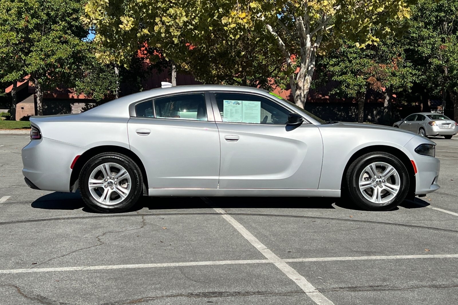 2023 Dodge Charger SXT photo 2