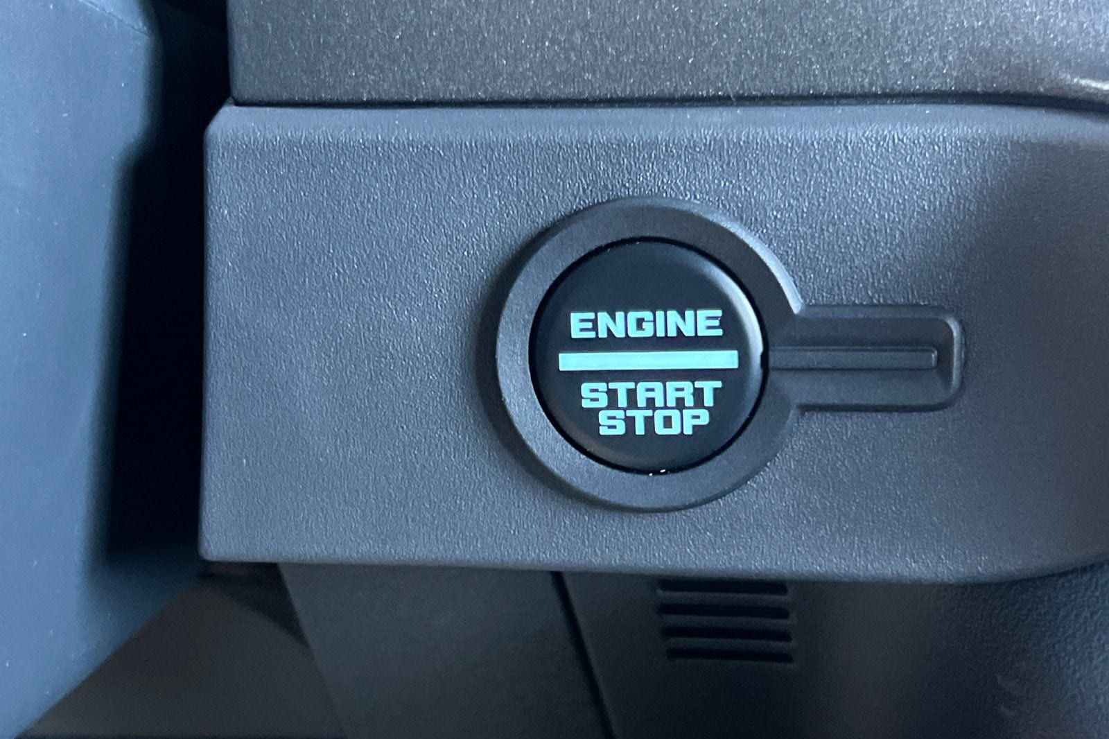 2025 Ford Bronco 4-Door Base - Photo 21