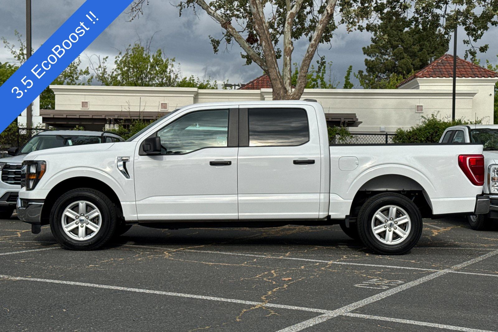 2023 Ford F-150 XLT photo 3