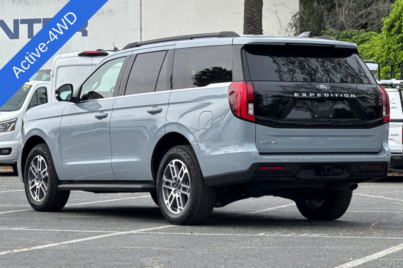 2025 Ford Expedition Active photo 5