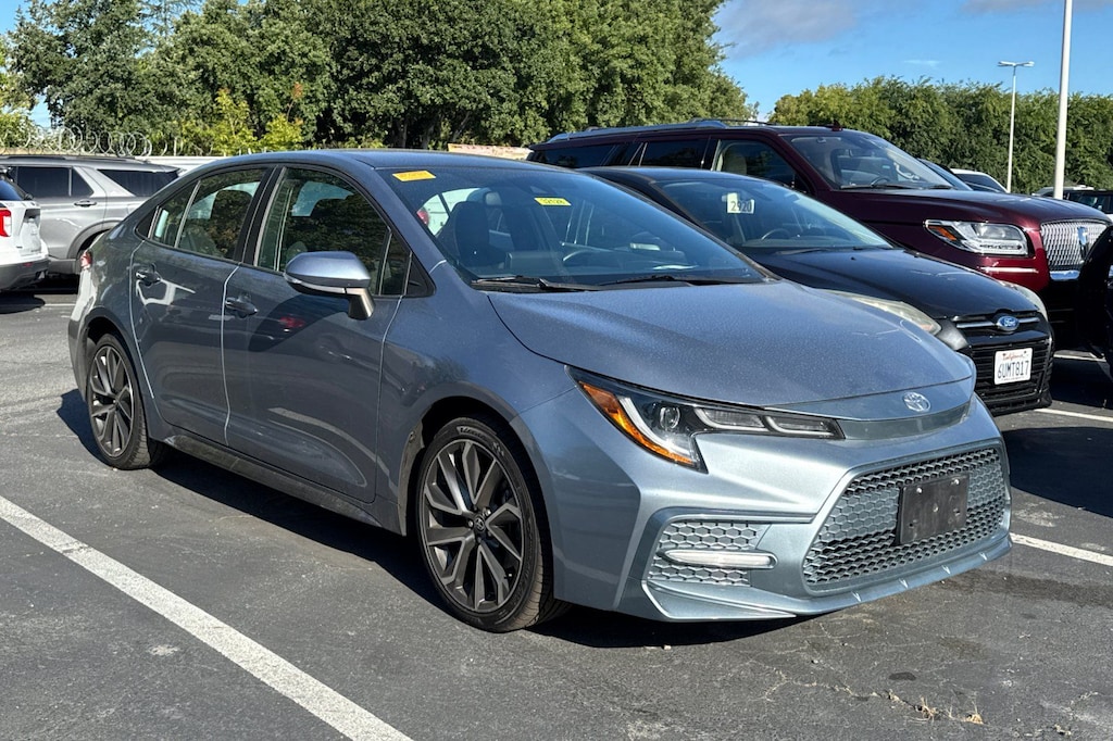 Used 2022 Toyota Corolla SE Sedan