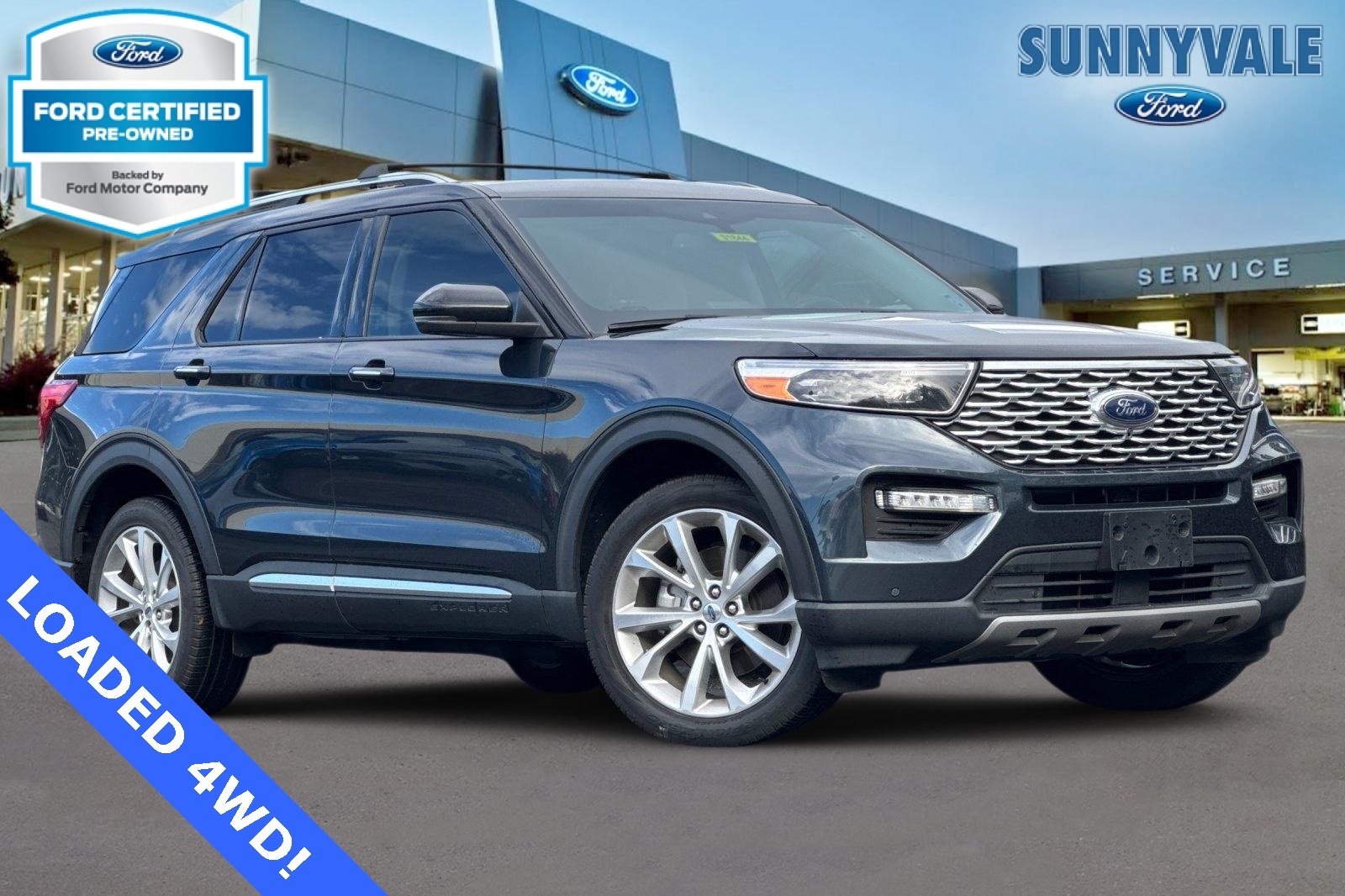 2022 Ford Explorer Platinum's photo