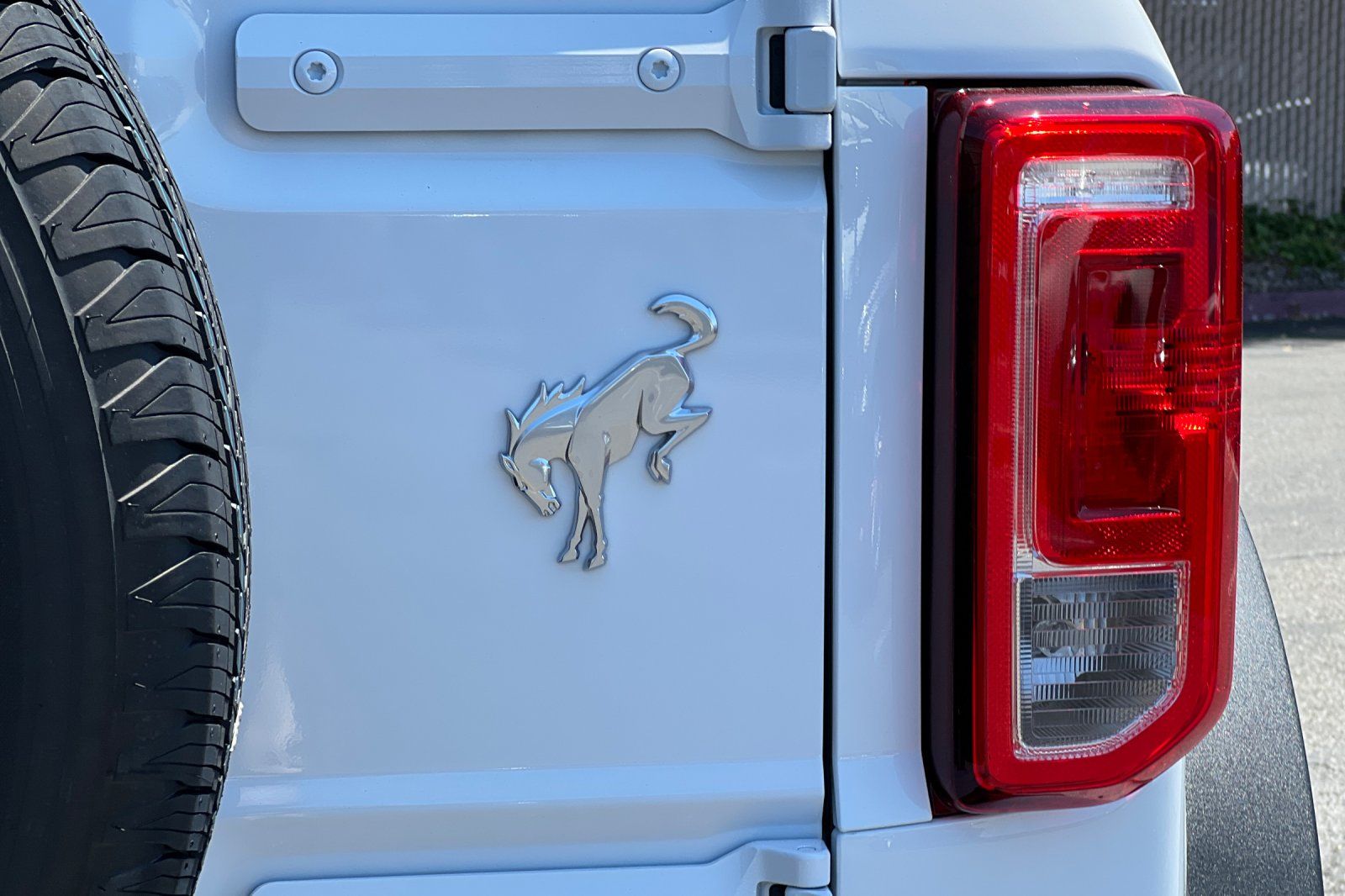 2025 Ford Bronco 4-Door Base - Photo 8