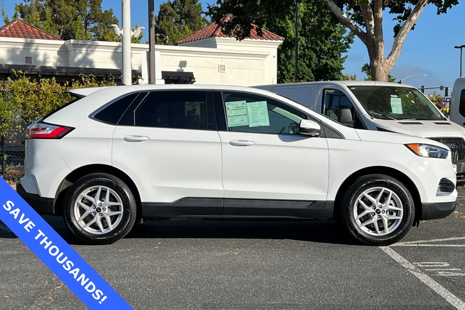 2024 Ford Edge SEL photo 3