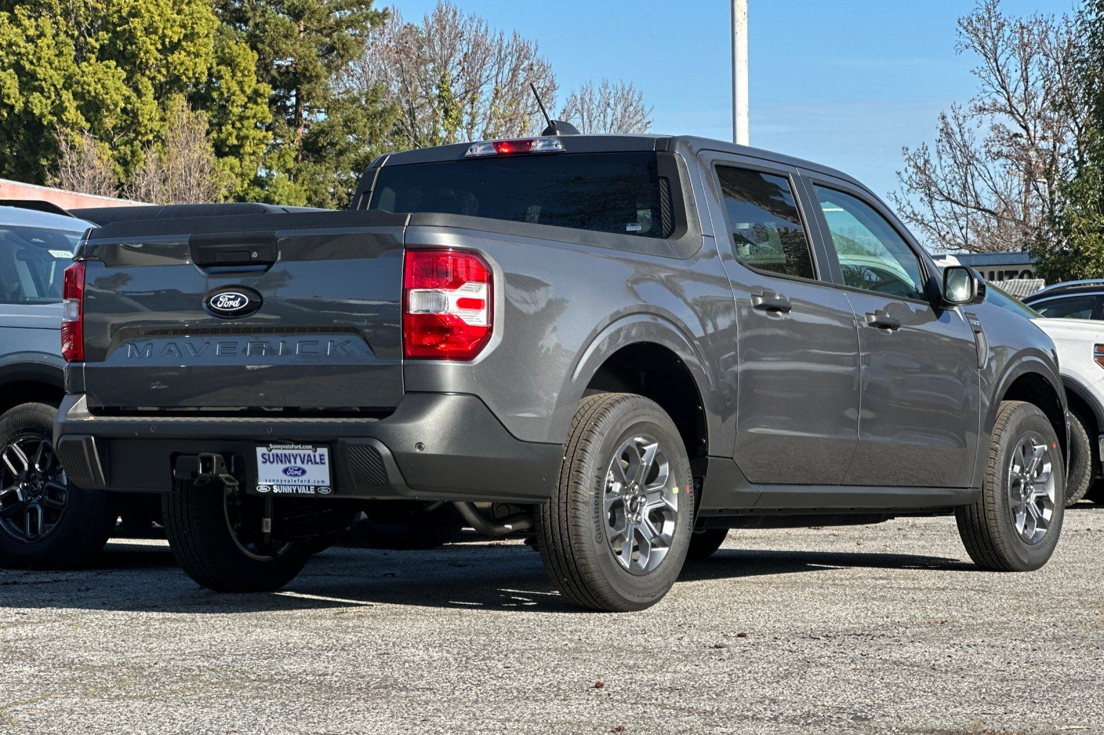 View vehicle photo 5