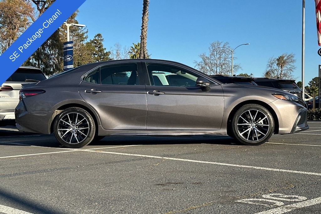 Used 2024 Toyota Camry SE Sedan