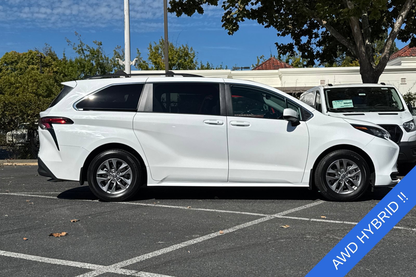 Certified 2022 Toyota Sienna LE Minivan/Van