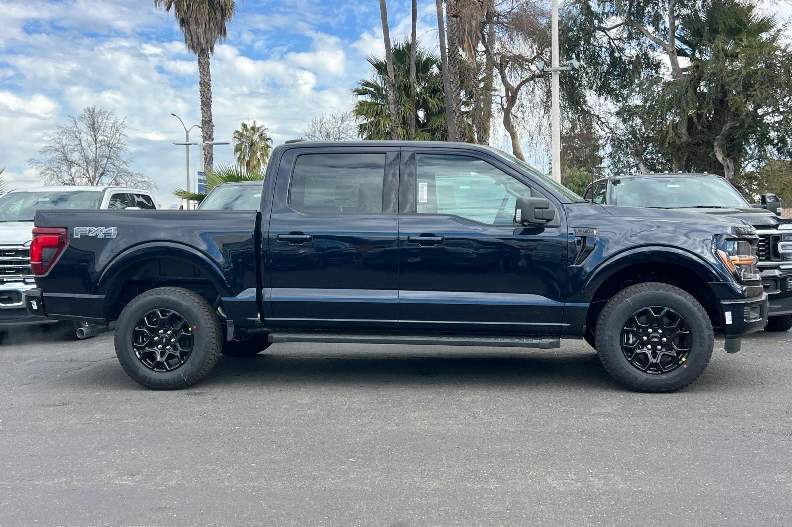 View vehicle photo 4