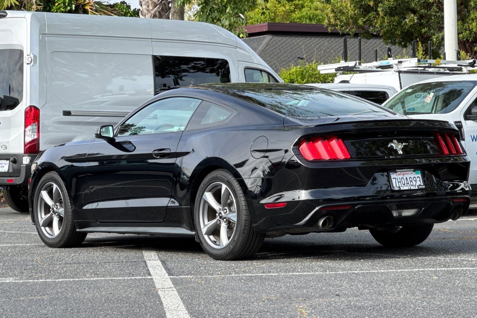 2015 Ford Mustang V6 photo 5
