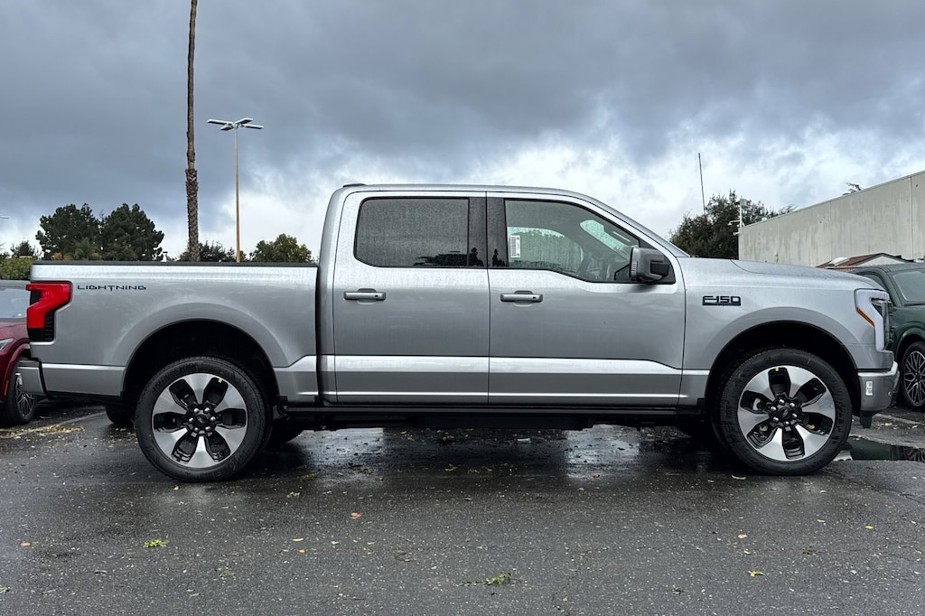 New 2025 Ford F-150 Lightning Platinum Truck SuperCrew Cab