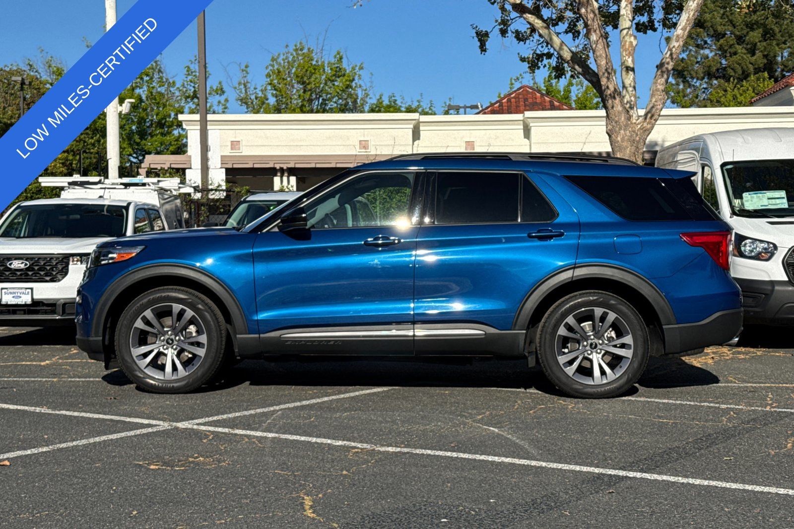 2022 Ford Explorer XLT photo 3
